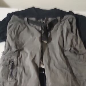 Men's Cargo Shorts in Gray